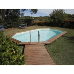 Piscine En Bois Octogonale Ubbink Océa 5,50 X 3,55 X 1,20 M - Liner Beige 8 Piscine En Bois Octogonale Ubbink Océa 5,50 X 3,55 X 1,20 M - Liner Beige -Eau Minerale Magasin 7504594 piscine bois octogonale ubbink ocea 355 550 beige ambiance 2