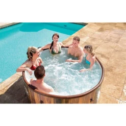 Spa Semi-rigide Bestway Lay-Z Spa HELSINKI AirJet 7 Places -Eau Minerale Magasin spa helsinki ambiance min 1